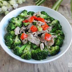 肉片炒西兰花的做法[图]