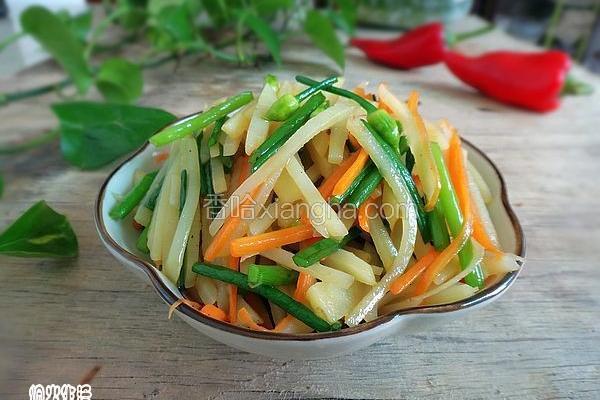 韭菜花炒土豆丝