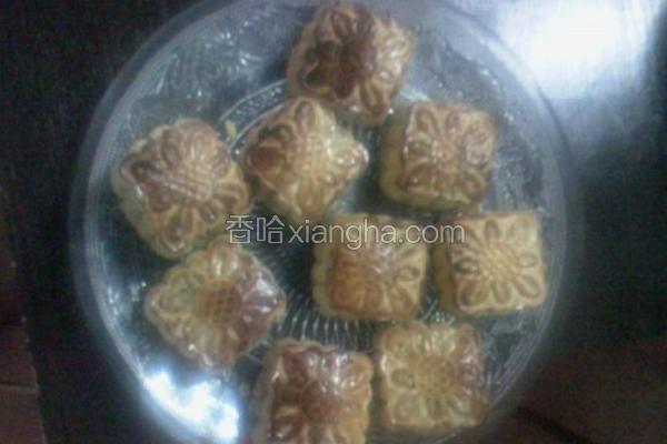 广式豆沙蛋黄月饼