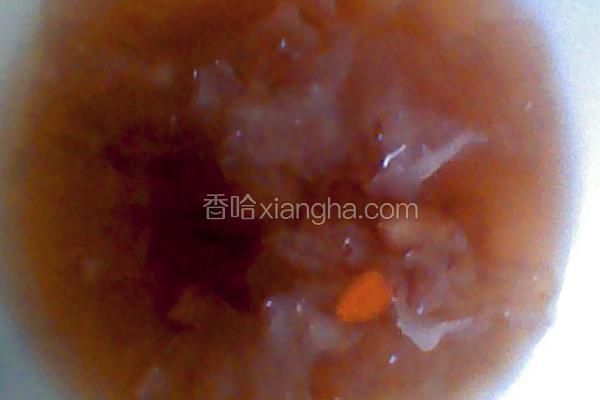 花生银耳枸杞汤