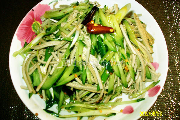 炝拌豆腐丝