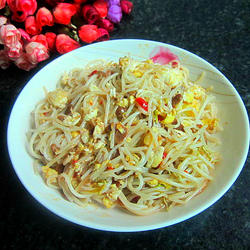 芽菜炒粉的做法[图]