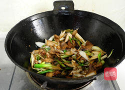 葱爆肉的做法图解10