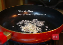 豆豉鲮鱼油麦菜的做法图解3