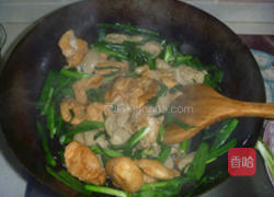 大蒜炒面筋的做法图解10