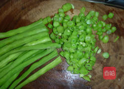 猪肉豆角馅饼的做法图解4