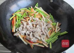 香干蒜薹炒肉丝的做法图解11