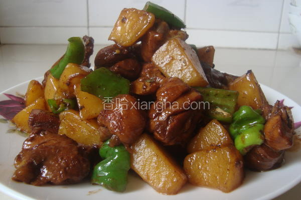 土豆烧鸡块