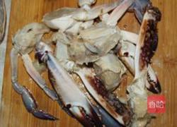 姜葱炒螃蟹的做法图解2