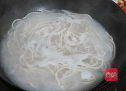 榨菜肉丝面的做法图解10