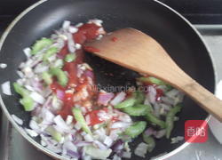 鸡蛋海苔西芹意粉的做法图解2