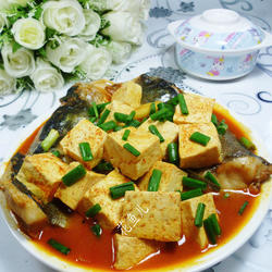 豆腐煮鱼头的做法[图]