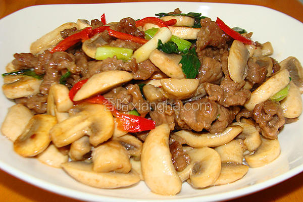 蘑菇嫩牛肉