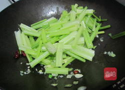 香干炒青芹的做法图解4