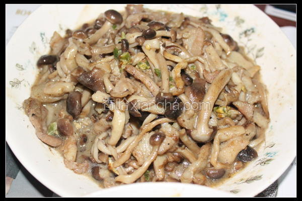 蟹味菇炒肉片
