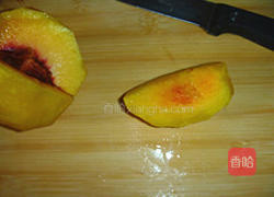 黄桃蜜饮的做法图解2