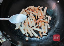 香干莴笋片的做法图解2