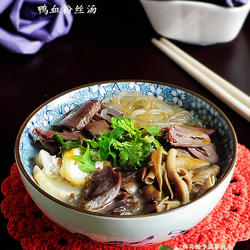 鸭血粉丝汤的做法[图]