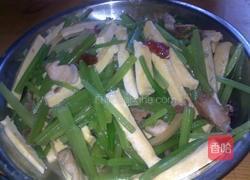 芹菜肉丝香干的做法图解7