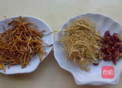 参须虫草乌鸡汤的做法图解2