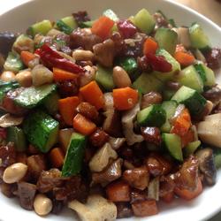 杂蔬炒肉丁的做法[图]