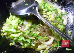 洋葱牛心菜炒粉条的做法图解8