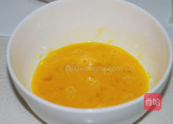 银鱼炒蛋的做法图解2