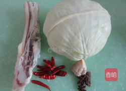 干锅腊肉包菜的做法图解1