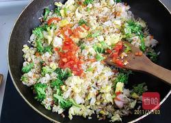 西兰花虾球蛋炒饭的做法图解13