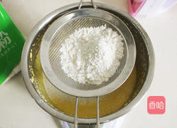 波点蛋糕卷的做法图解3