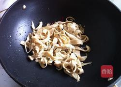 青椒肉丝炒水面筋的做法图解6