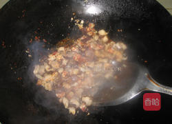 自制香菇酱的做法图解7