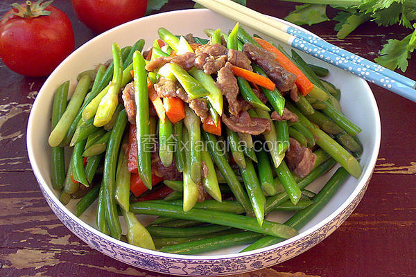 蒜苔炒牛肉