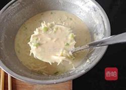 煎饼卷大葱的做法图解7