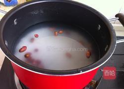 花生蜜枣山药粥的做法图解2