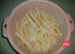 炸薯条的做法图解8