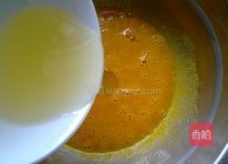 六寸戚风蛋糕的做法图解3