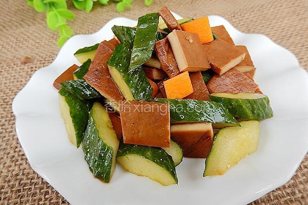 黄瓜拌香干
