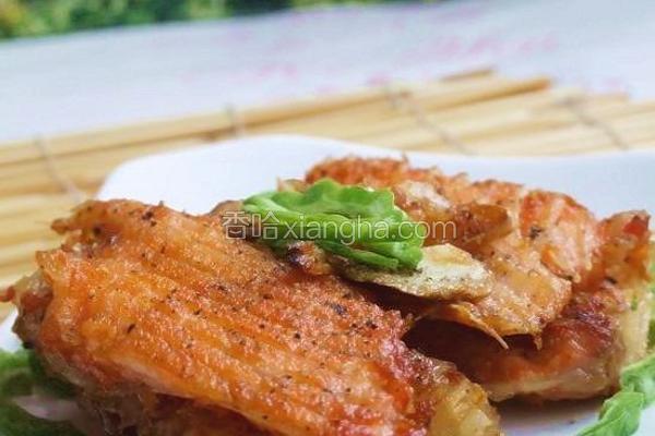 蒜香黑椒三文鱼排