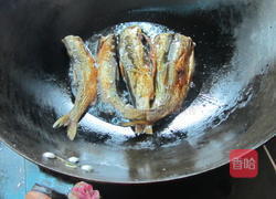 蒸腊鱼的做法图解2