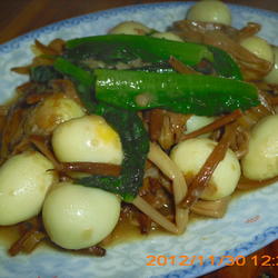 黄花菜烧鹌鹑蛋的做法[图]