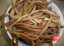 黄花菜烧鹌鹑蛋的做法图解9