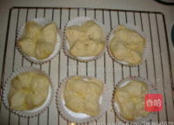 马苏里拉肉松面包的做法图解11