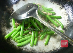 榨菜里脊肉炒梅豆的做法图解6