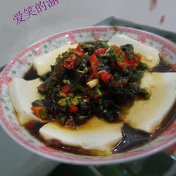 松花蛋拌豆腐的做法[图]