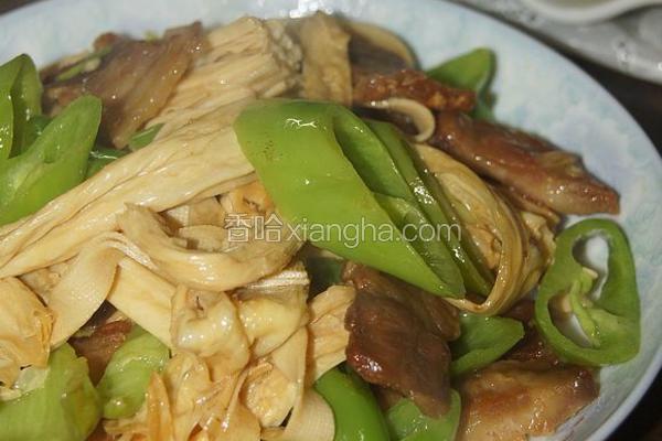 青椒五花肉炒腐竹