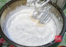 无油酸奶生日蛋糕的做法图解11