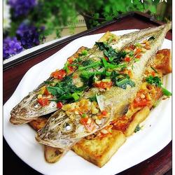 剁椒豆腐蒸鱼的做法[图]