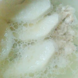 雪梨肉饼汤的做法[图]