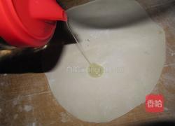 五香芝麻油饼的做法图解3